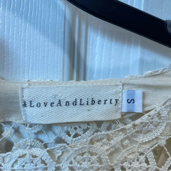 JOHNNY WAS 4 Love and Liberty Size Small Cream Lace Top - Picture 4 of 9